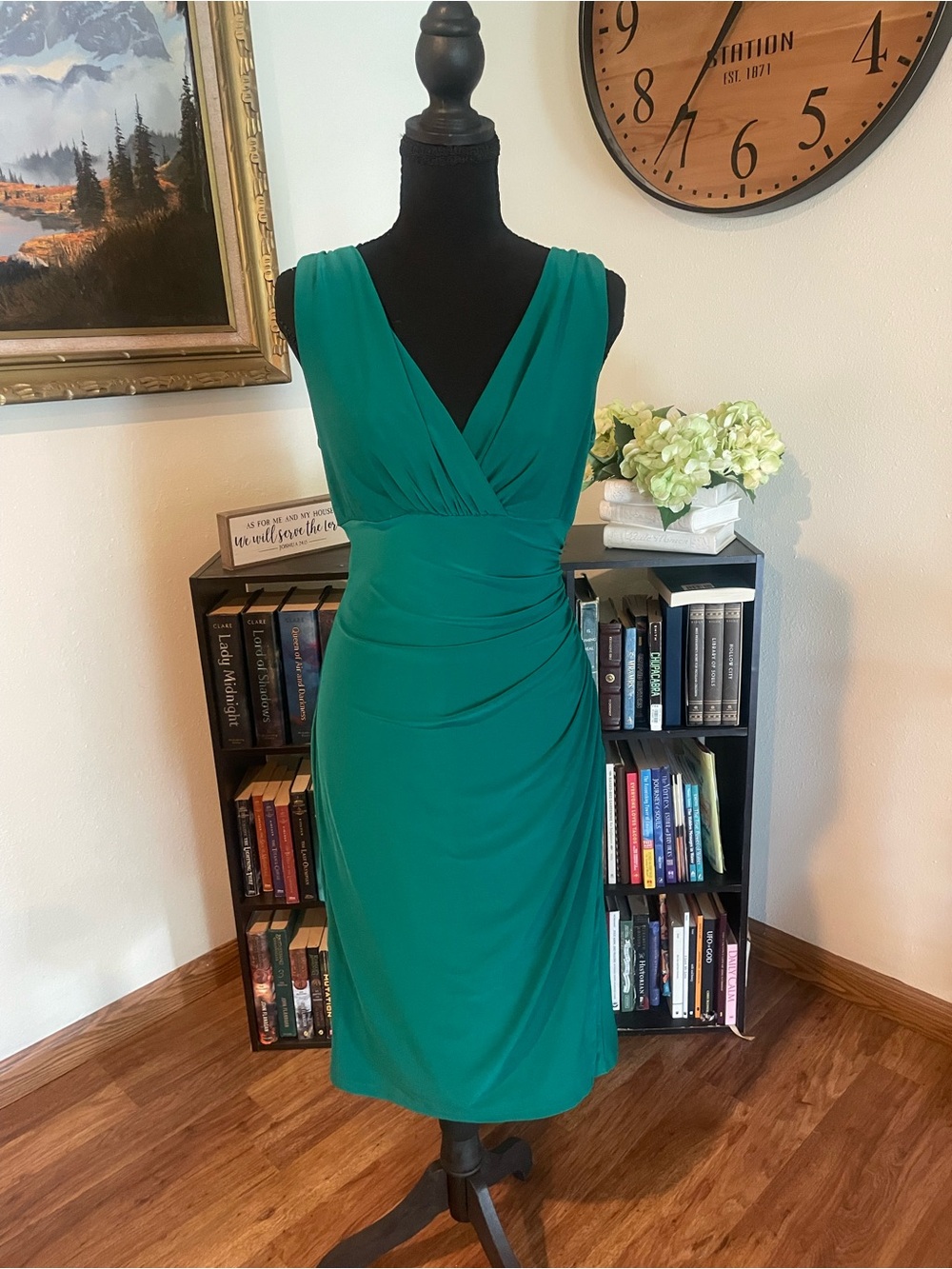 Lauren Ralph Lauren Emerald Green Sleeveless V-Neck Midi Dress